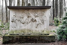 Altar in der Kreuzanlage