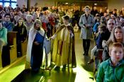 Maria und Josef auf dem Weg nach Bethlehem