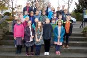 Alle Kommunionkinder und Katecheten