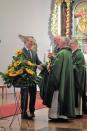 ...und gratuliert Pfarrer Paul Woelki zum Geburtstag