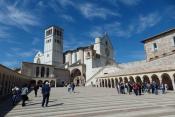 Nach dem Mittagessen: Führung durch die Basilika San Francesco
