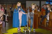 Maria und Josef auf dem Weg nach Bethlehem