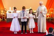 Zum Bußakt sprechen 3 Kommunionkinder